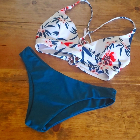 Other - Women 2 pieces swimming suite